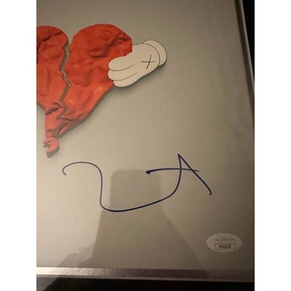 Kanye West signed autographed 808s and Heartbreaks vinyl framed JSA LOA - Picture 4 of 8